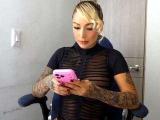 mia-hott — modelo de webcam en línea en camsoda