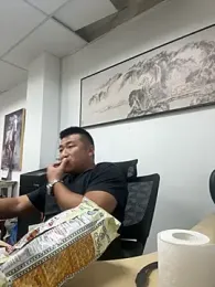 Cunzhangshibage02 — modelo de webcam en línea en stripchat