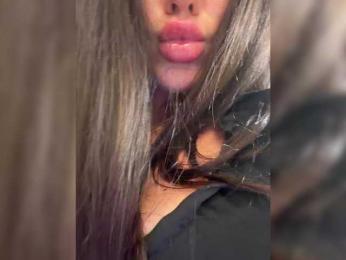 __Baby__ — modelo de webcam en línea en bongacams