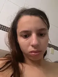 Mirella_Oliveira — Stripchat stream photo (Dec 2025)