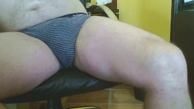 pongibear — Cam4 stream photo (Apr 2026)