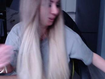 blondalina — modelo de webcam en línea en bongacams