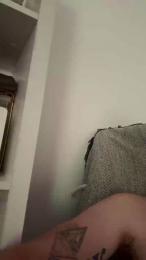 st24_xxx — modelo de webcam en línea en cam4