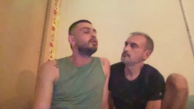 ROKO420 — modelo de webcam en línea en cam4