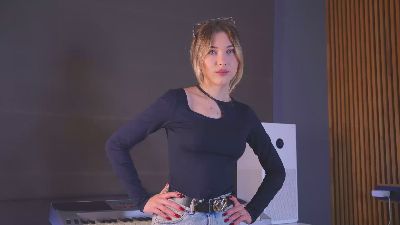JenineTatom — Cam4 stream photo (Sep 2026)