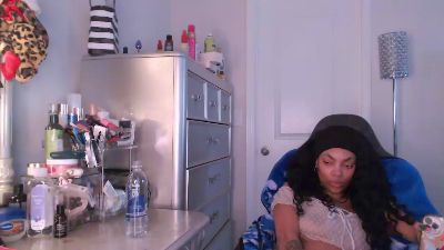 Butterflybootyy — Cam4 stream photo (Apr 2026)