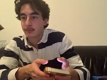 Arthurcamfor — modelo de webcam en línea en stripchat