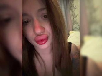 tiki7777 — modelo de webcam en línea en bongacams