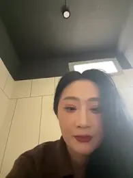 so-linger — Stripchat stream photo (Mar 2026)