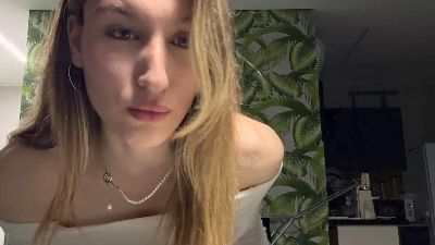 KristalUllman — modelo de webcam en línea en cam4