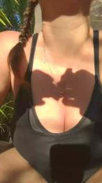 Elle_et_na — modelo de webcam en línea en cam4
