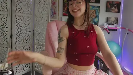 makiyahbelle — modelo de webcam en línea en stripchat