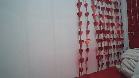 isabella048 — Stripchat stream photo (Nov 2025)