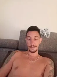 willouh-66 — modelo de webcam en línea en stripchat