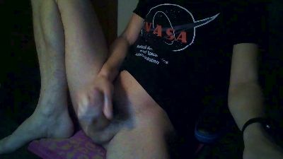 dmhh1983 — Cam4 stream photo (Apr 2026)
