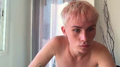 twinkniko — Cam4 stream photo (Jul 2026)