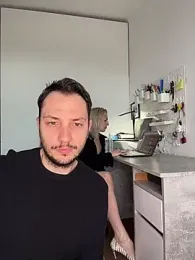 Lovebackground — modelo de webcam en línea en stripchat