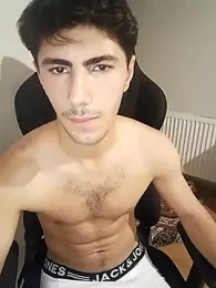 Sexymannn17 — modelo de webcam en línea en stripchat