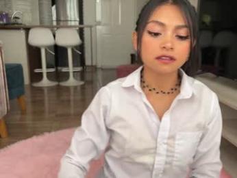 sweet_littleee — modelo de webcam en línea en chaturbate