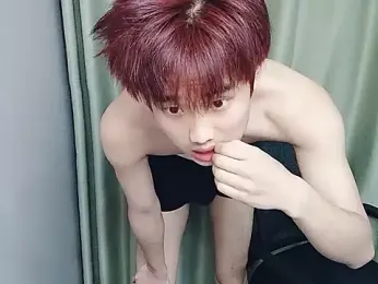 M888AO — Stripchat stream photo (Apr 2026)