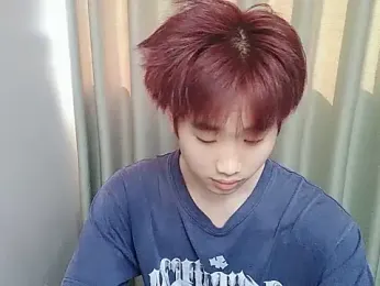 M888AO — Stripchat stream photo (Apr 2026)