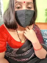SareeQween143 — Stripchat stream photo (Feb 2026)