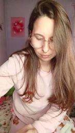 Kittyhot2569 — Cam4 stream photo (May 2026)