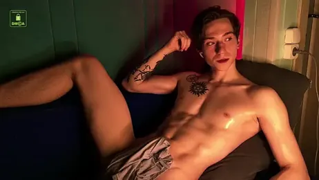 ares_pallini — modelo de webcam en línea en stripchat