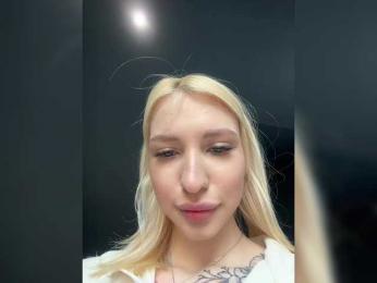Cristi-Candy — modelo de webcam en línea en bongacams