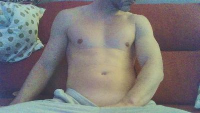 travieso323 — Cam4 stream photo (Feb 2026)