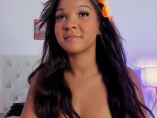 leana-lovings11 — Camsoda stream photo (Aug 2026)
