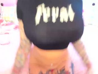 koramarina — modelo de webcam en línea en chaturbate