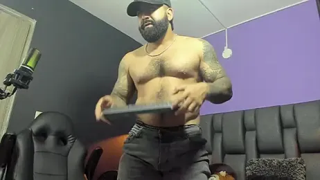 Lyon_vach — modelo de webcam en línea en stripchat