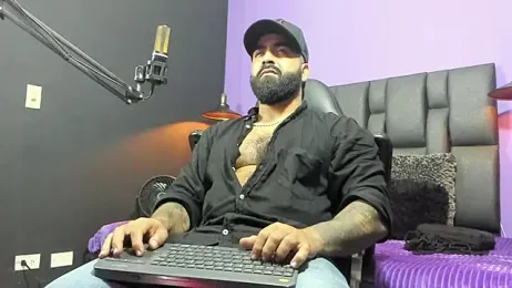 Lyon_vach — modelo de webcam en línea en stripchat