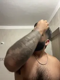 Lyon_vach — modelo de webcam en línea en stripchat