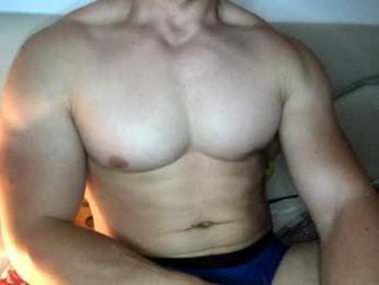 troncq — Chaturbate stream photo (May 2026)