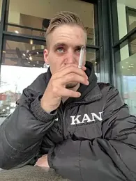 Cookieboy88 — modelo de webcam en línea en stripchat