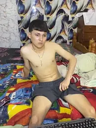 Artursmith — modelo de webcam en línea en stripchat