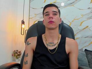 Gabo White — flirt4free