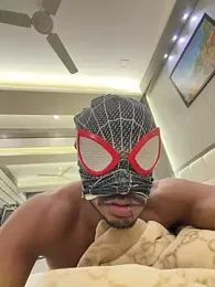Hunkyardd — modelo de webcam en línea en stripchat