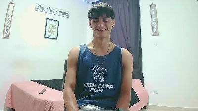 harry_232001 — Cam4 stream photo (Apr 2026)