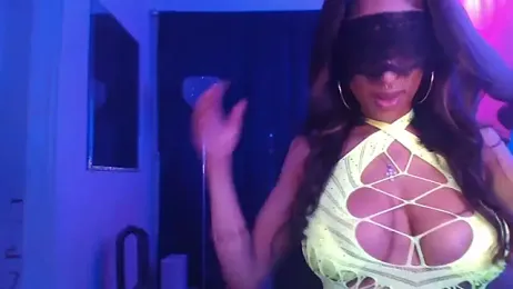 Jullianray — Stripchat stream photo (Feb 2026)