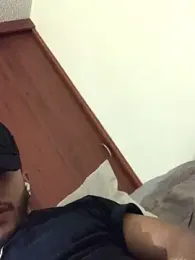 kmilo2405 — Stripchat stream photo (Dec 2025)