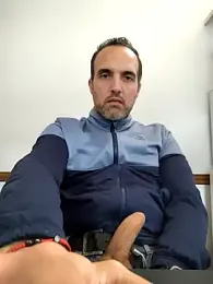 leon3875 — Stripchat stream photo (Nov 2025)