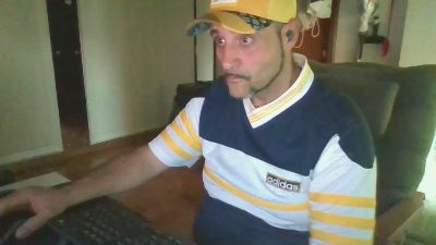 pichon822 — Cam4 stream photo (May 2025)