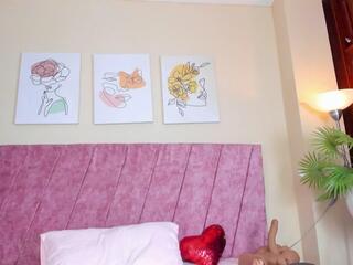 Kate Cook — modelo de webcam en línea en flirt4free