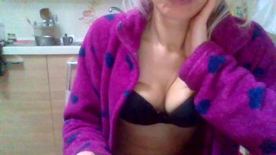 kelly114 — Cam4 stream photo (Mar 2026)