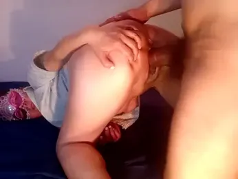 Sharoneighbor — Stripchat stream photo (Jun 2025)