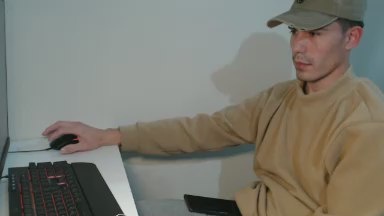 Luis_esq — Cam4 stream photo (May 2025)