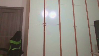 tonnytonny1 — modelo de webcam en línea en cam4